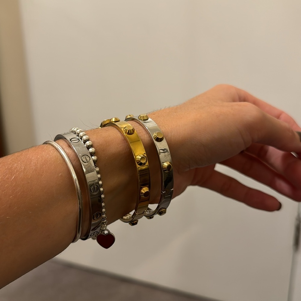 Buckle bracelets - Picture 5 of 8